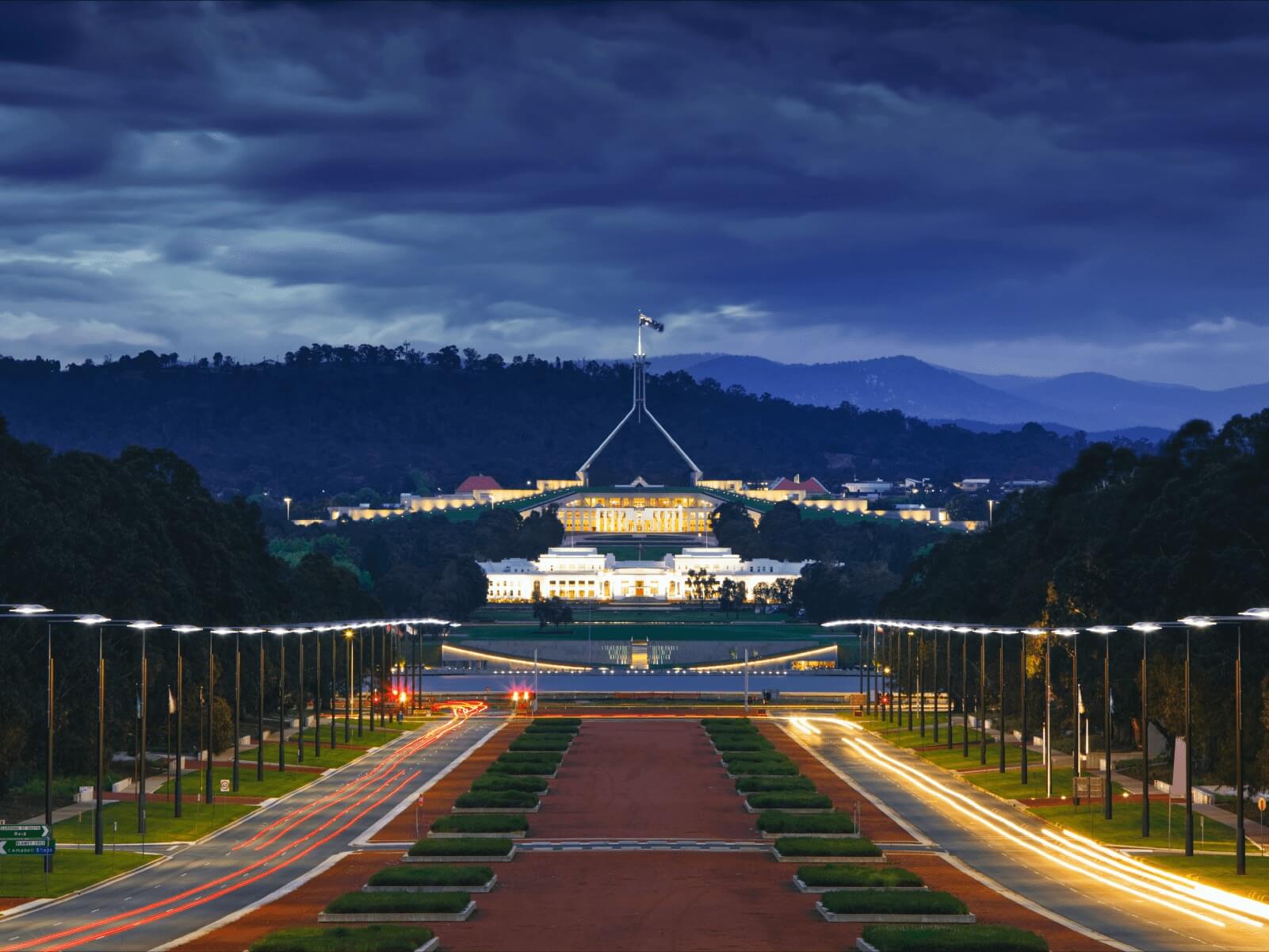 14 Highlights Tour Anzac Parade 4 - Canberra Guided Tours Highlights of Canberra Tour Anzac Parade