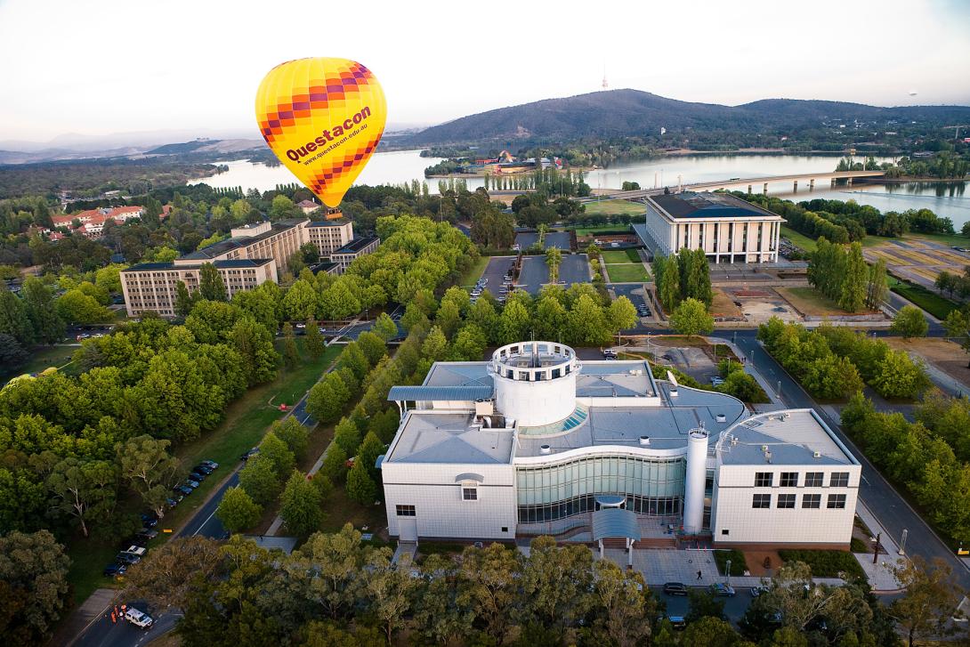 QuestaconBalloon - Canberra Guided Tours QuestaconBalloon